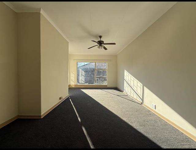 3 BEDROOM HOUSE FOR SALE IN VANDERBIJLPARK CE 2